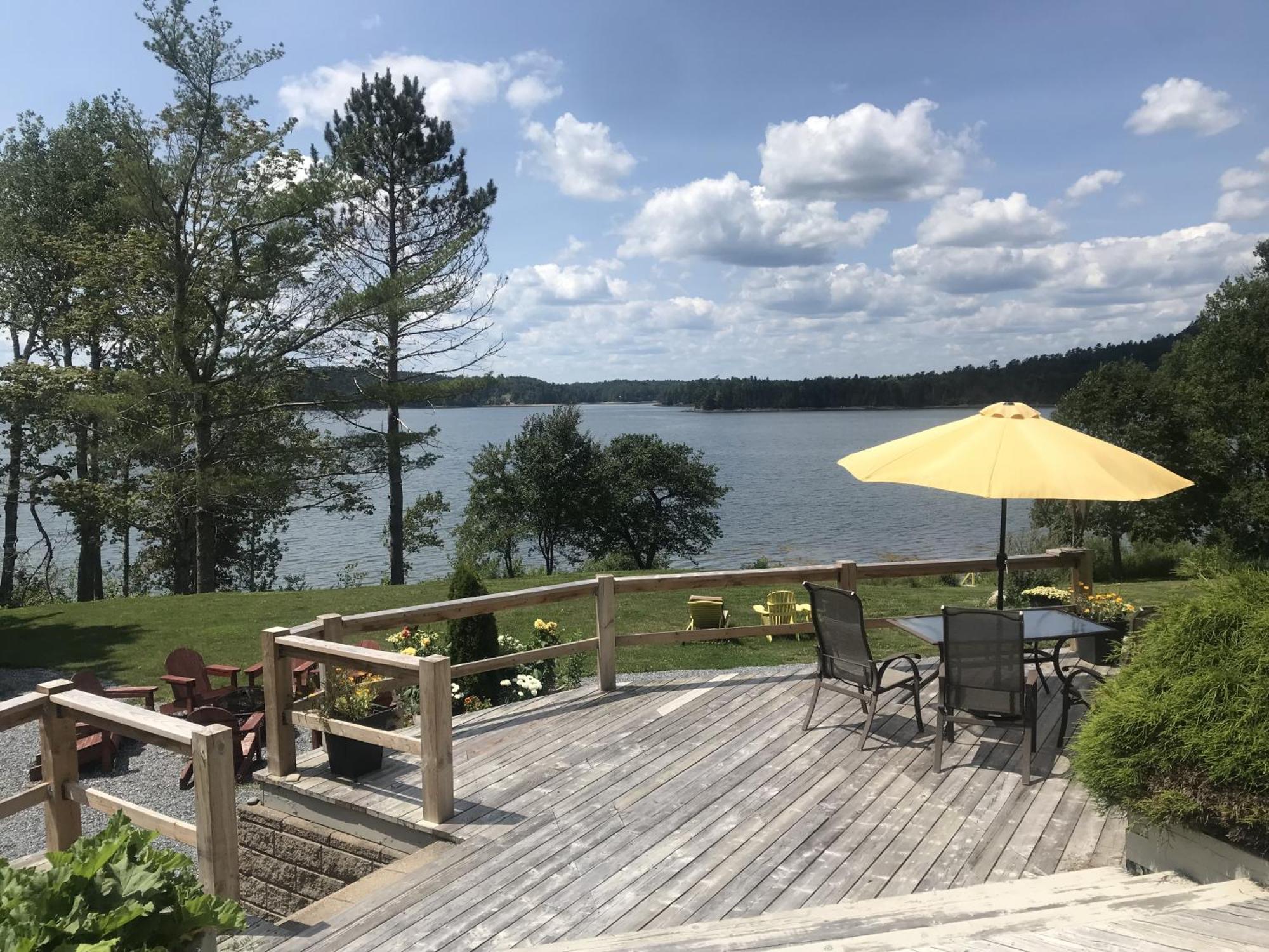 Woodhaven - Seaside Accommodations Waweig Bilik gambar